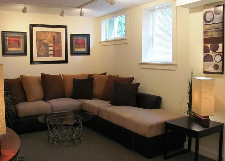 110 Highland Pl — Photo 2