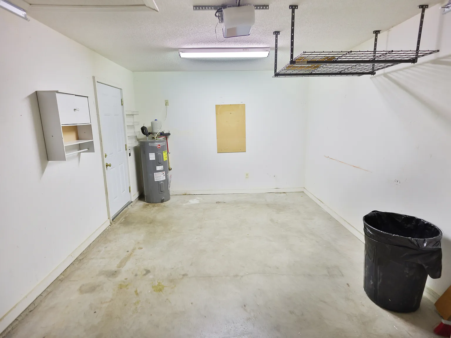 Pinoak Ct W- 213 - 1 — Photo 3