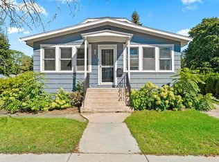1114 Quincy St, Sturgeon Bay, WI 54235