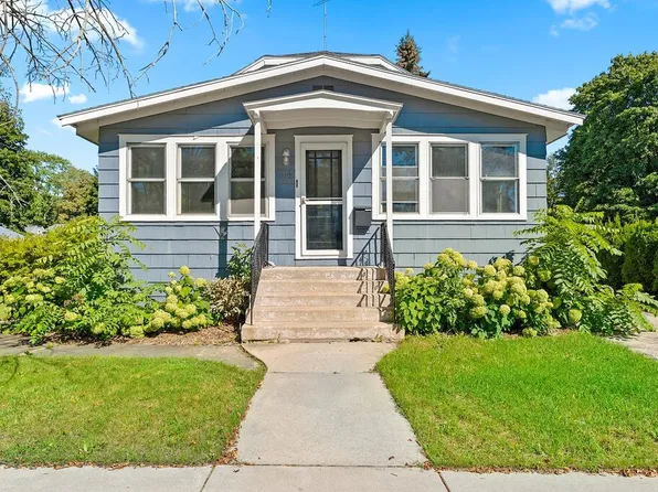 1114 Quincy St, Sturgeon Bay, WI 54235