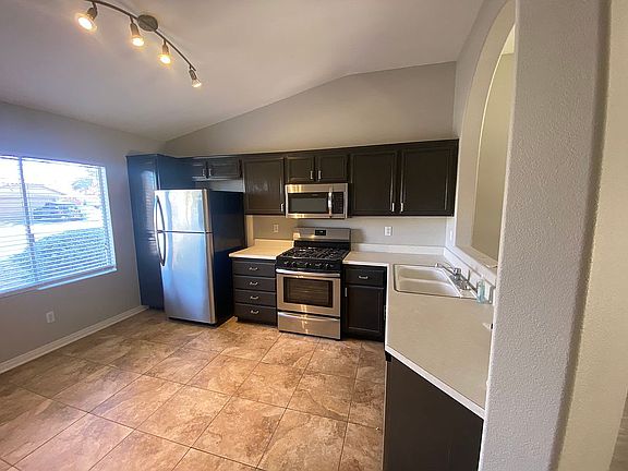 Stainless appliances