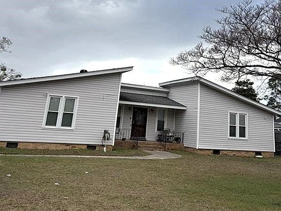 2nd image of 109 London Gray Dr