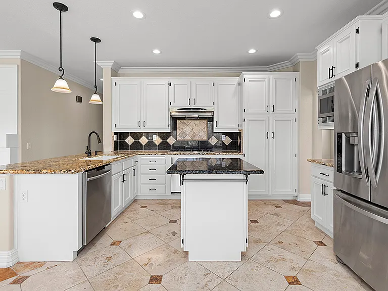 12304 Dormouse Rd — Photo 15