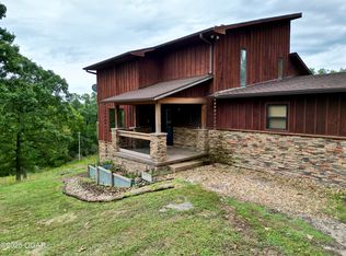 13541 Deer Path Cir, Neosho, MO 64850