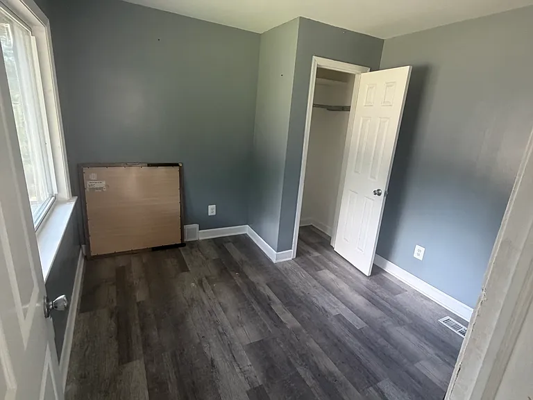22050 Pleasant Ave #1 — Photo 4