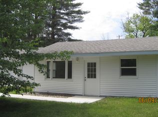 2439 N Daniels Rd, Sanford, MI 48657