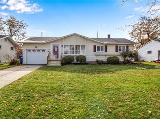 315 Willow Ridge Dr, Amherst, NY 14228