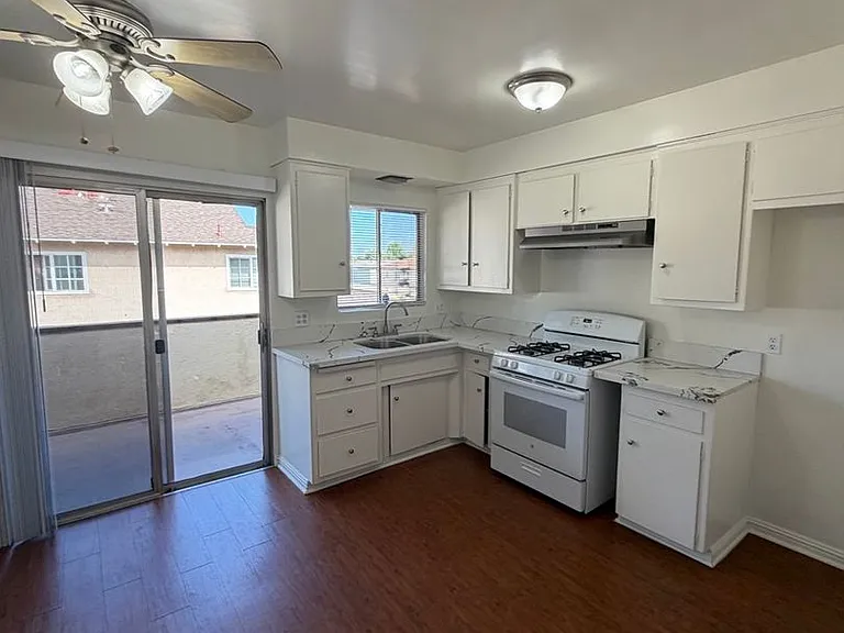 Ramona — Photo 6