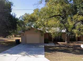 963 N Houston Ave, New Braunfels, TX 78130
