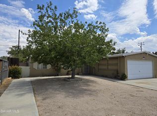 44122 Carolside Ave, Lancaster, CA 93535