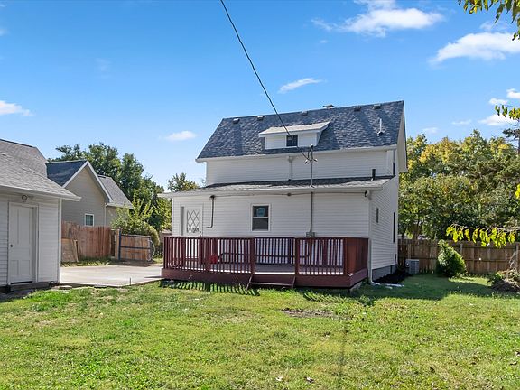 4th image of 2634 E 18th St