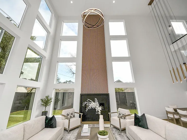 2232 Swift Blvd — Photo 9