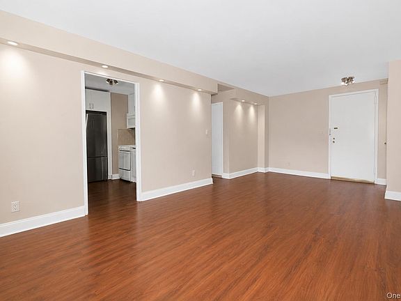 5th image of 12 Old Mamaroneck Road #4L