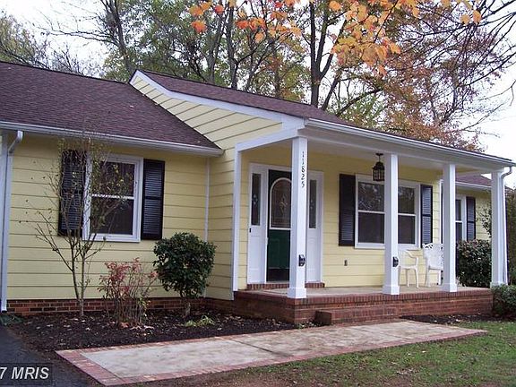 Exterior (Front)