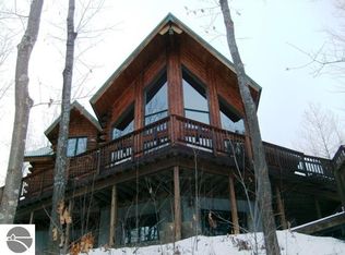 8950 Sunset Trl NE, Mancelona, MI 49659