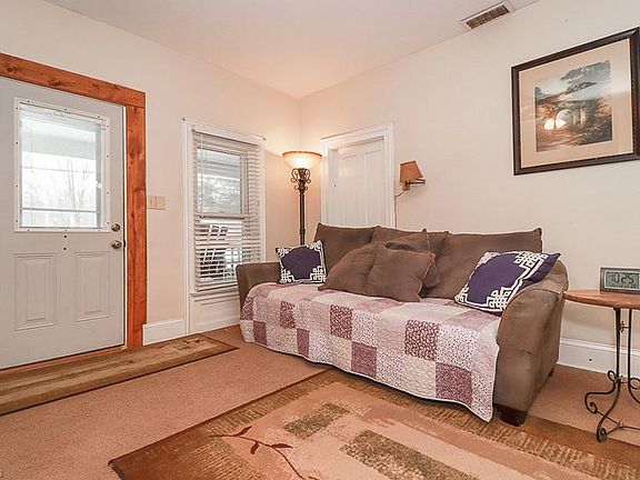 5th image of 1066 Mechanic St