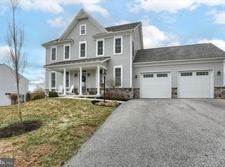 15 Bayberry Rd, Carlisle, PA 17013