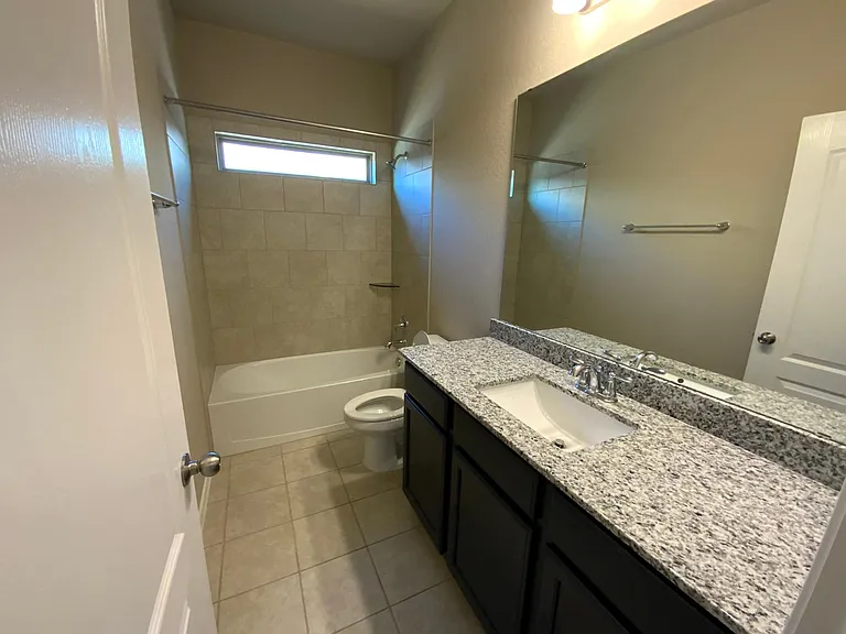 822 Wyndcrest Dr — Photo 11