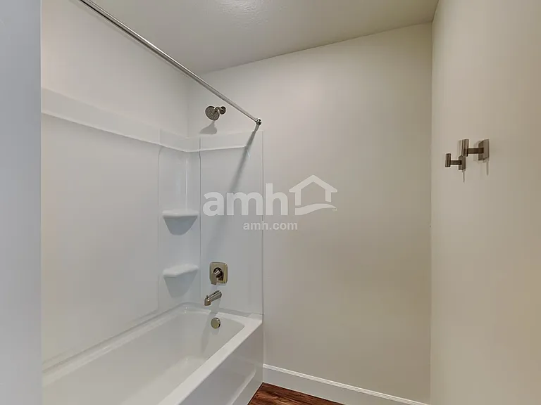 221 N Dry Creek Rd — Photo 22