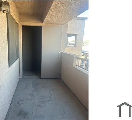 2902 E Fillmore St — Photo 18