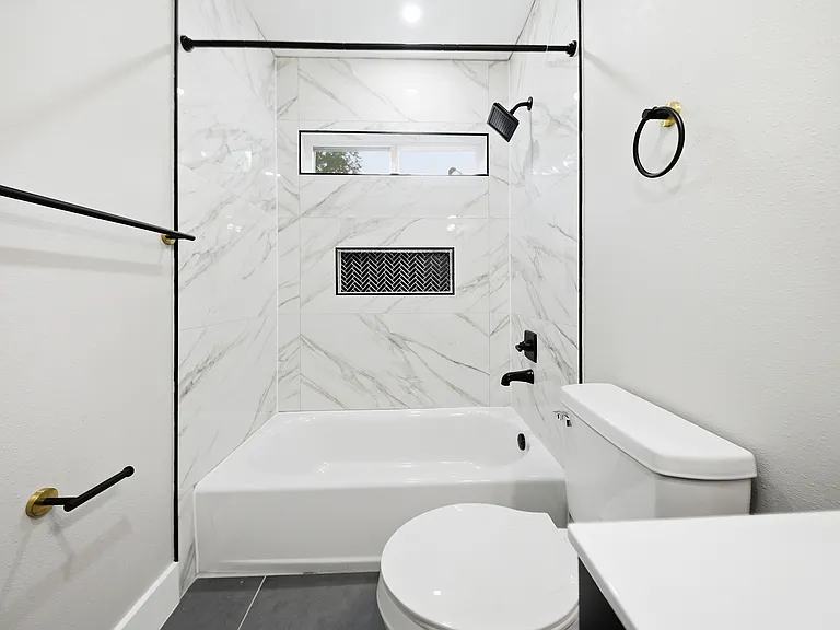 5207 Cortelyou Ln — Photo 6