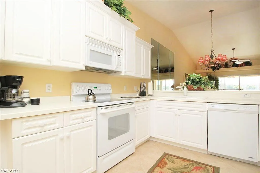 2820 Cypress Trace Cir — Photo 3