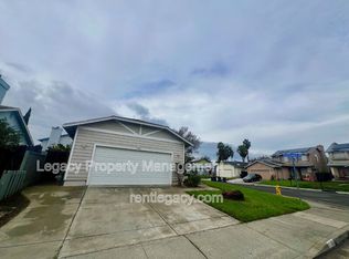 1180 Camellia Ln, Suisun City, CA 94585