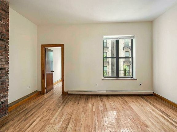 3rd image of 231 W 113th St APT 2