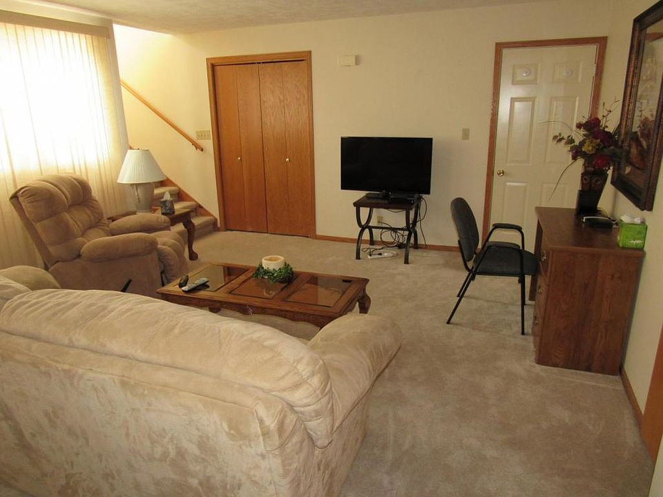 2nd image of 3424 Park Lane Dr