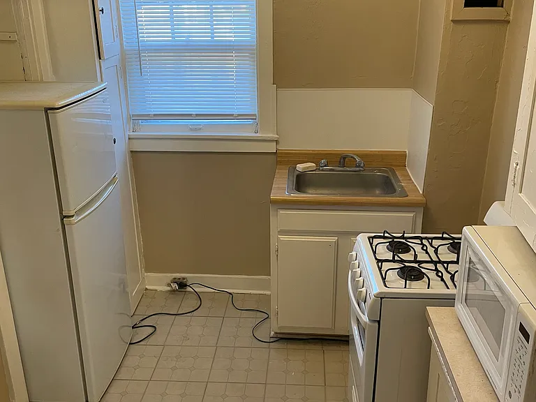 912 S 17th St #B3 — Photo 10