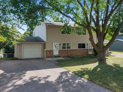 911 Ridge Dr SE, Saint Michael, MN, 55376