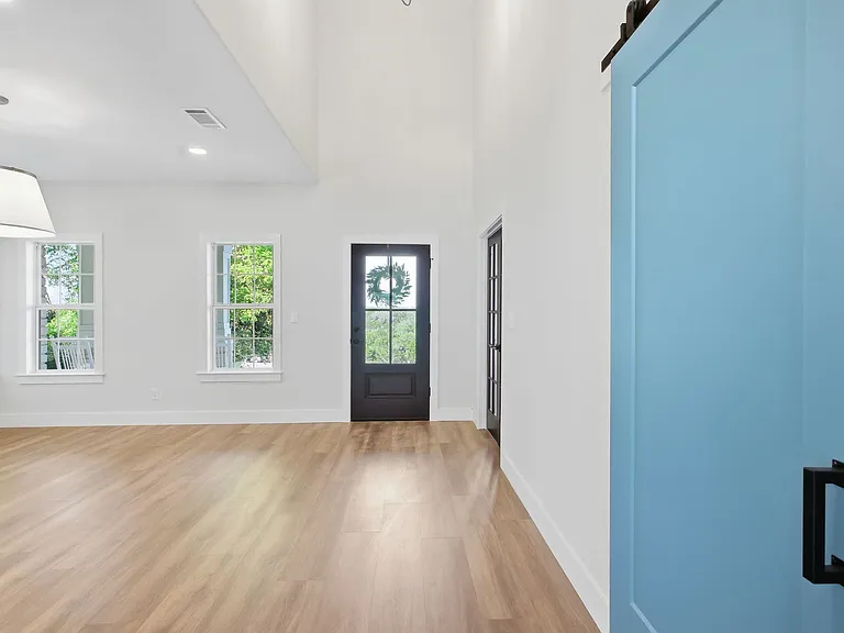3011 River Way — Photo 9
