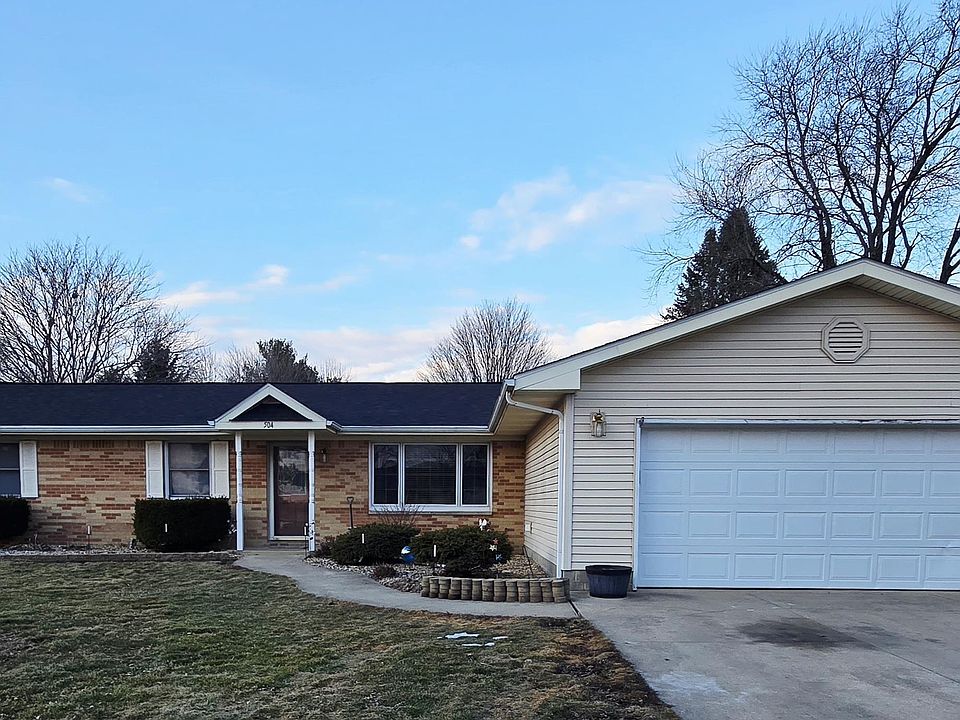 1st image of 504 S Park Dr