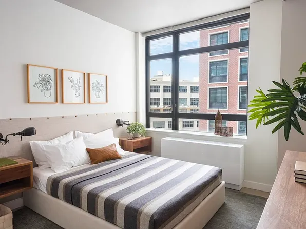 44-28 Purves St, Long Island City, NY
