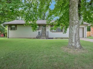 3001 Eastbrooke Dr, Evansville, IN 47711