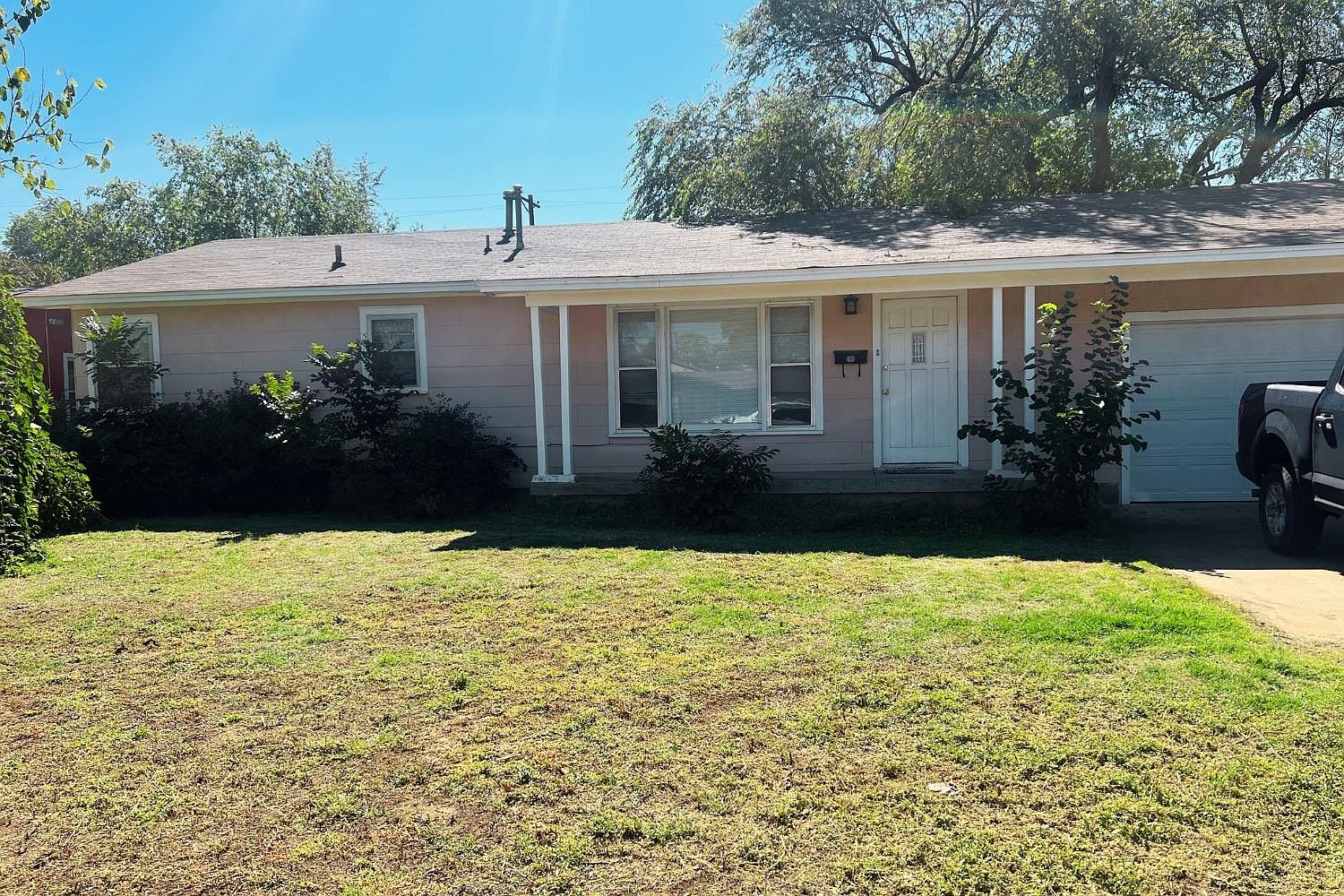 3711 39th St, Lubbock, TX 79413 | Zillow