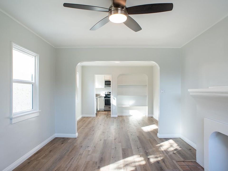 1st image of 3968 32nd St