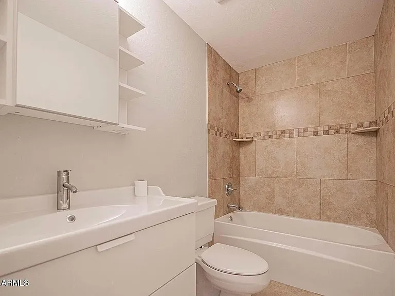 1646 E Hermosa Dr — Photo 12