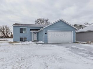 222 Maple Pointe Blvd, Mapleton, ND 58059