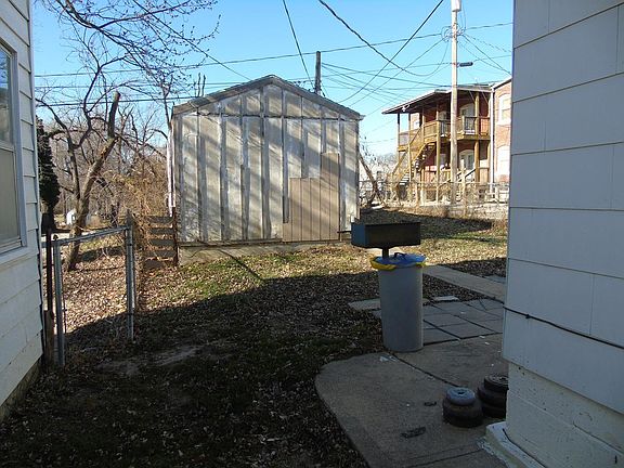 3rd image of 612 Cypress Ave