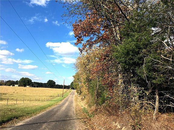 3rd image of 1771 County Road 2800