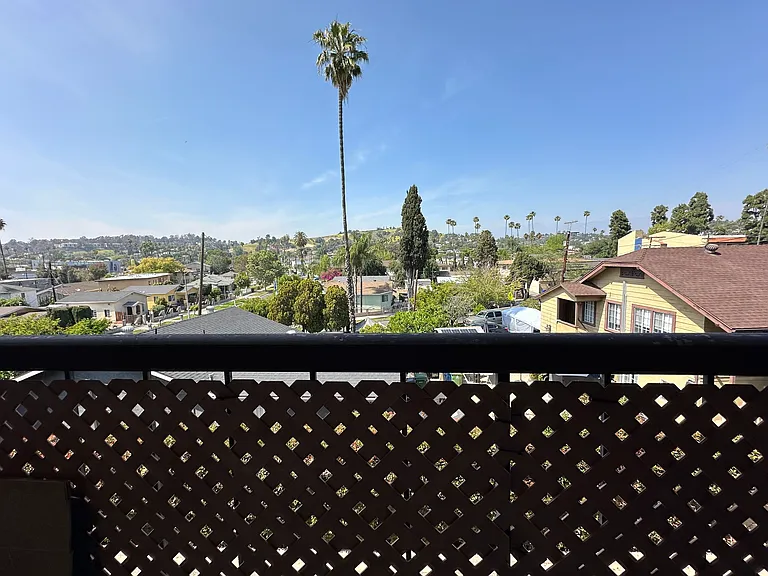 3424 Pueblo Ave #8 — Photo 4