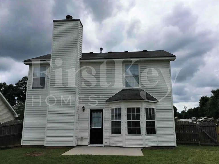 4200 Reserve Hill Xing — Photo 18