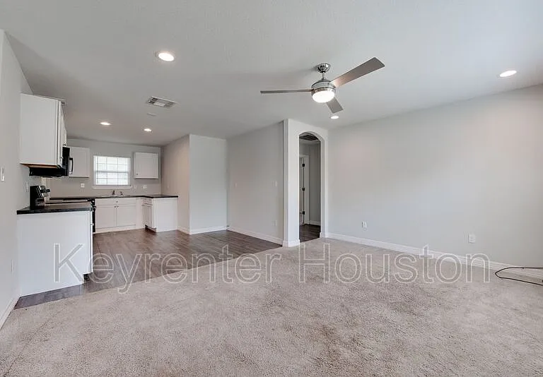 7601 Springdale St — Photo 12