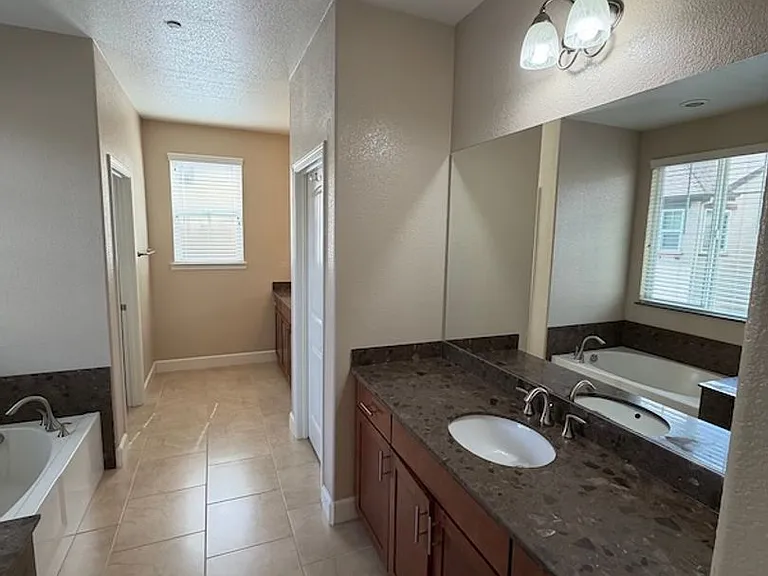 516 Dijon Pl — Photo 13