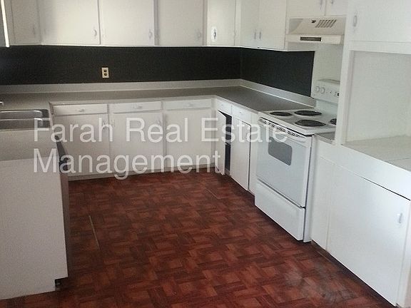 3rd image of 2605 Turner Way
