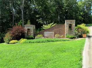 742 Southern Hills Trl, Washington, MO 63090