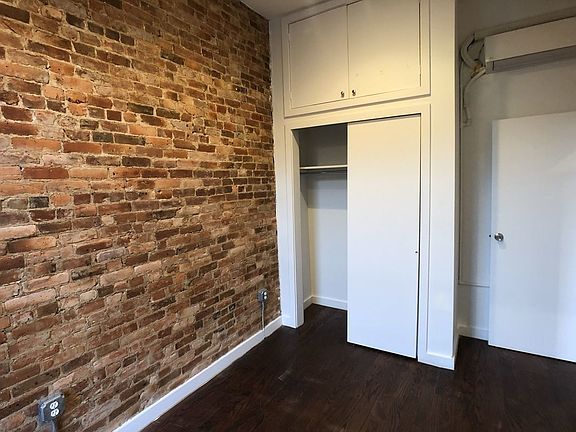 3rd image of 310 Tompkins Ave APT 2A