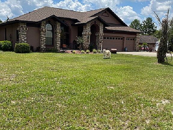 3/3/3 Pool Barn on 2.85 acre