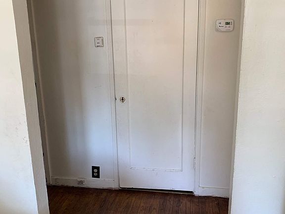 4th image of 1549 E 7th St